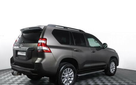 Toyota Land Cruiser Prado 150 рестайлинг 2, 2015 год, 3 790 000 рублей, 6 фотография