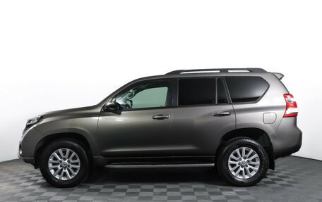 Toyota Land Cruiser Prado 150 рестайлинг 2, 2015 год, 3 790 000 рублей, 9 фотография