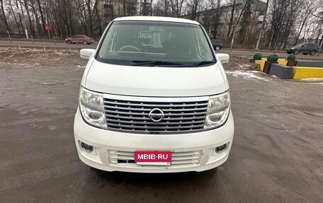 Nissan Elgrand III, 2006 год, 500 000 рублей, 2 фотография
