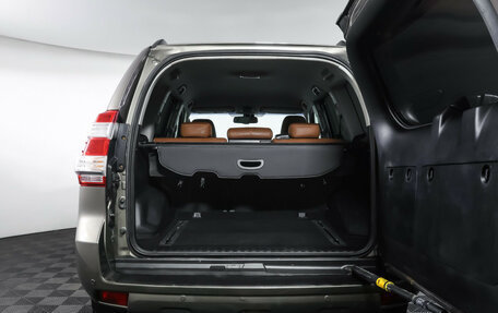 Toyota Land Cruiser Prado 150 рестайлинг 2, 2015 год, 3 790 000 рублей, 11 фотография