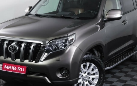 Toyota Land Cruiser Prado 150 рестайлинг 2, 2015 год, 3 790 000 рублей, 20 фотография