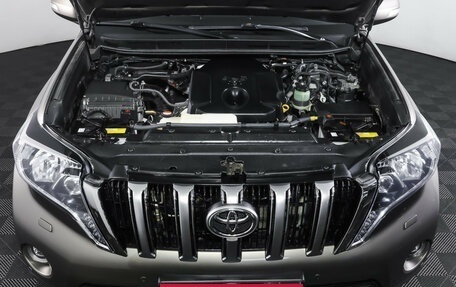 Toyota Land Cruiser Prado 150 рестайлинг 2, 2015 год, 3 790 000 рублей, 10 фотография