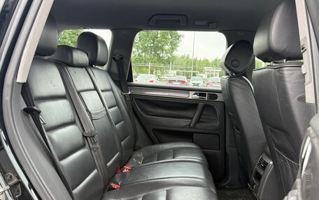 Volkswagen Touareg III, 2005 год, 679 999 рублей, 17 фотография