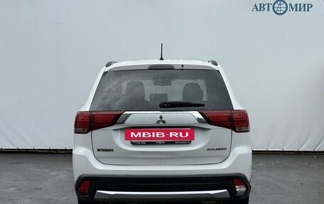 Mitsubishi Outlander III рестайлинг 3, 2012 год, 1 090 000 рублей, 6 фотография
