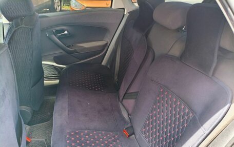 Volkswagen Polo VI (EU Market), 2011 год, 399 000 рублей, 14 фотография