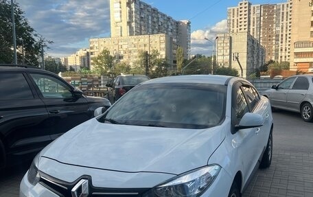 Renault Fluence I, 2014 год, 850 000 рублей, 2 фотография