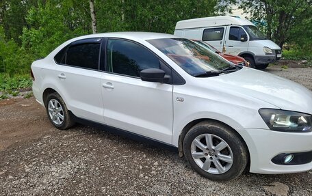 Volkswagen Polo VI (EU Market), 2010 год, 330 000 рублей, 3 фотография