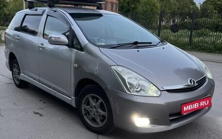 Toyota Wish II, 2003 год, 500 000 рублей, 2 фотография