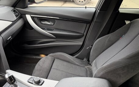 BMW 3 серия, 2017 год, 2 200 000 рублей, 23 фотография