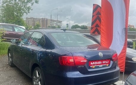 Volkswagen Jetta VI, 2012 год, 1 150 000 рублей, 2 фотография