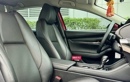 Mazda 3, 2022 год, 1 700 000 рублей, 9 фотография