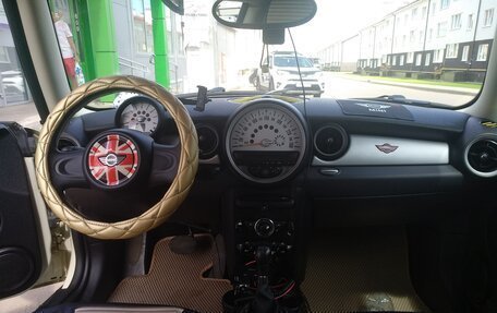 MINI Hatch, 2011 год, 845 000 рублей, 9 фотография