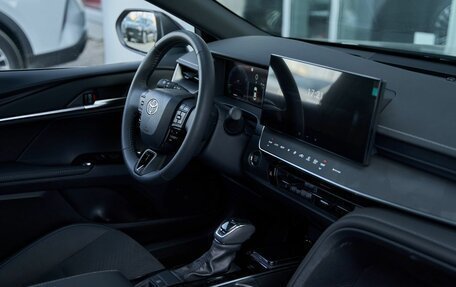Toyota Camry, 2025 год, 4 499 900 рублей, 9 фотография