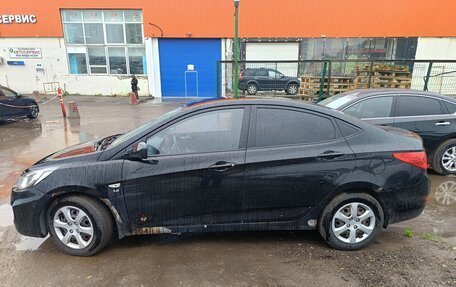 Hyundai Solaris II рестайлинг, 2011 год, 530 000 рублей, 2 фотография