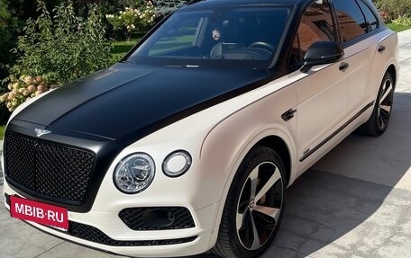 Bentley Bentayga I, 2019 год, 11 999 000 рублей, 1 фотография