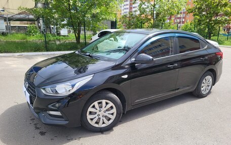 Hyundai Solaris II рестайлинг, 2017 год, 1 220 000 рублей, 1 фотография