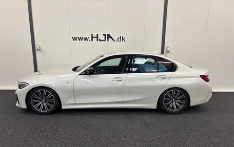 BMW 3 серия, 2022 год, 1 800 000 рублей, 9 фотография