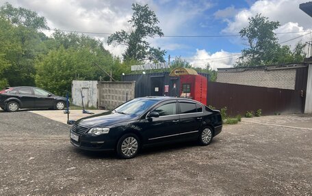 Volkswagen Passat B6, 2010 год, 700 000 рублей, 3 фотография