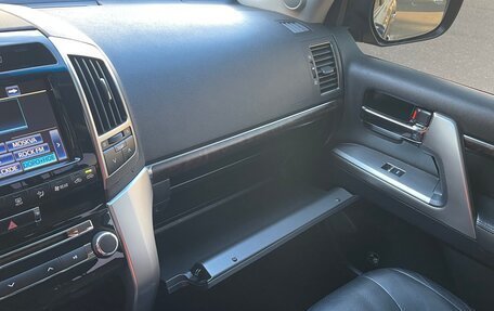 Toyota Land Cruiser 200, 2015 год, 6 фотография
