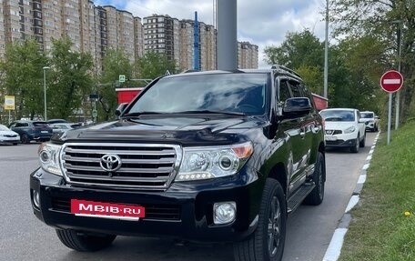 Toyota Land Cruiser 200, 2015 год, 17 фотография