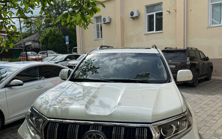 Toyota Land Cruiser Prado 150 рестайлинг 2, 2019 год, 6 700 000 рублей, 1 фотография