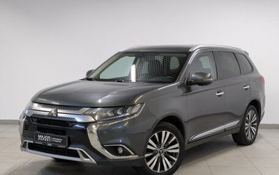 Mitsubishi Outlander III рестайлинг 3, 2019 год, 2 350 000 рублей, 1 фотография