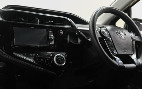Toyota Aqua I, 2018 год, 1 119 000 рублей, 20 фотография