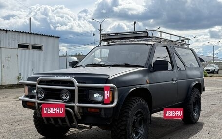Nissan Terrano II рестайлинг, 1993 год, 540 000 рублей, 3 фотография