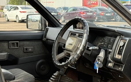 Nissan Terrano II рестайлинг, 1993 год, 540 000 рублей, 15 фотография