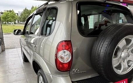Chevrolet Niva I рестайлинг, 2011 год, 700 000 рублей, 7 фотография