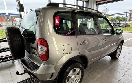 Chevrolet Niva I рестайлинг, 2011 год, 700 000 рублей, 6 фотография
