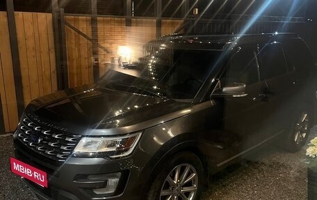 Ford Explorer VI, 2016 год, 2 190 000 рублей, 2 фотография