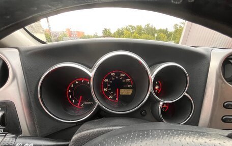 Toyota Matrix, 2004 год, 500 000 рублей, 13 фотография