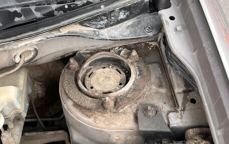 Toyota Matrix, 2004 год, 500 000 рублей, 10 фотография