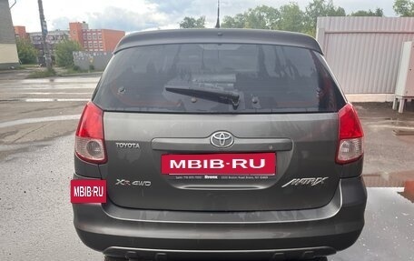 Toyota Matrix, 2004 год, 500 000 рублей, 3 фотография