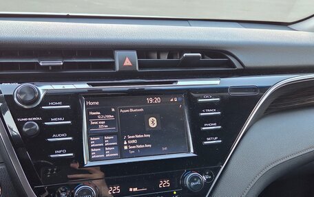 Toyota Camry, 2018 год, 3 000 000 рублей, 8 фотография