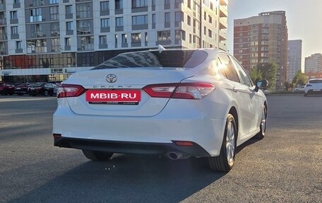 Toyota Camry, 2018 год, 3 000 000 рублей, 3 фотография
