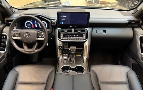 Toyota Land Cruiser, 2026 год, 15 400 000 рублей, 15 фотография