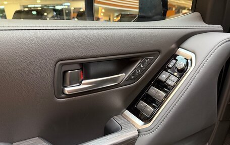Toyota Land Cruiser, 2026 год, 15 400 000 рублей, 28 фотография