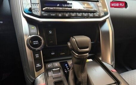 Toyota Land Cruiser, 2026 год, 15 400 000 рублей, 33 фотография