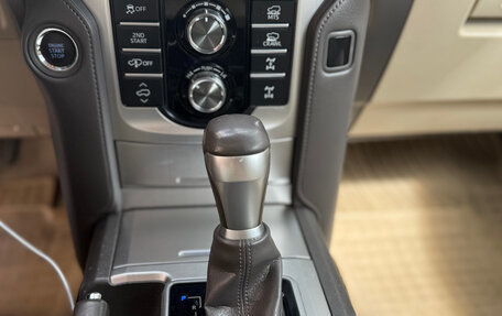 Toyota Land Cruiser Prado 150 рестайлинг 2, 2019 год, 6 700 000 рублей, 10 фотография