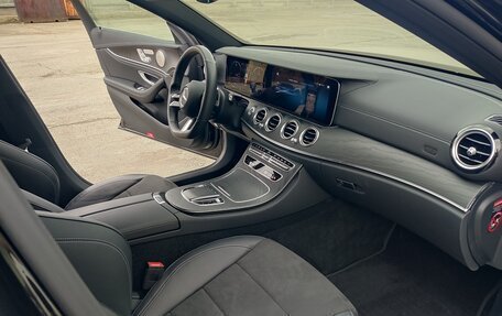 Mercedes-Benz E-Класс, 2021 год, 6 450 000 рублей, 6 фотография