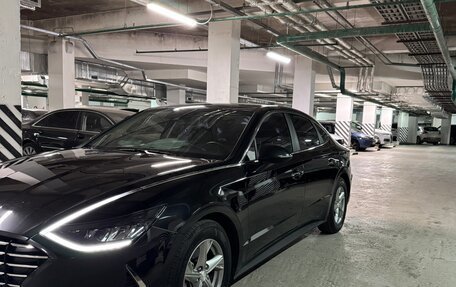 Hyundai Sonata VIII, 2020 год, 2 400 000 рублей, 2 фотография