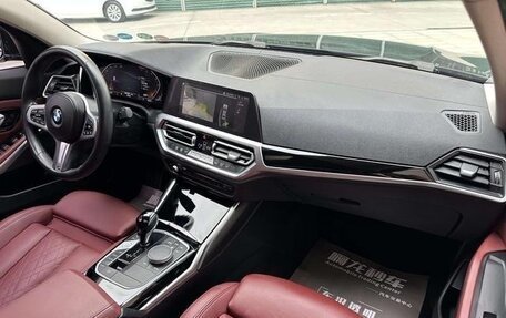 BMW 3 серия, 2022 год, 2 840 000 рублей, 10 фотография