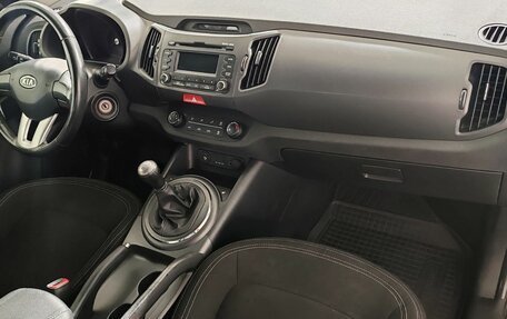 KIA Sportage III, 2010 год, 999 000 рублей, 16 фотография