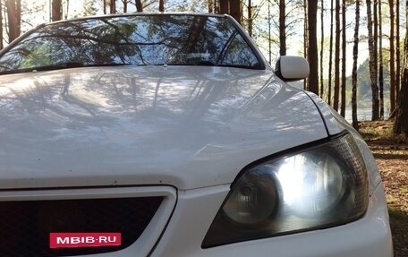 Toyota Altezza, 1999 год, 600 000 рублей, 10 фотография