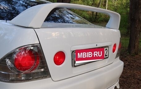 Toyota Altezza, 1999 год, 600 000 рублей, 4 фотография