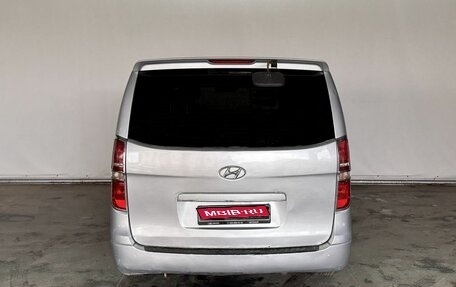 Hyundai Grand Starex Grand Starex I рестайлинг 2, 2008 год, 935 000 рублей, 6 фотография