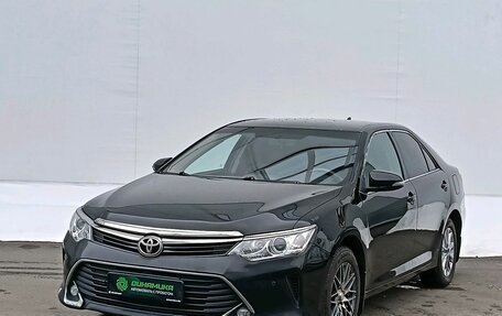 Toyota Camry, 2017 год, 1 665 000 рублей, 1 фотография