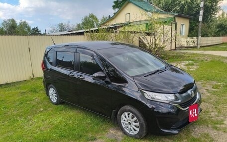 Honda Freed II, 2016 год, 1 420 000 рублей, 8 фотография
